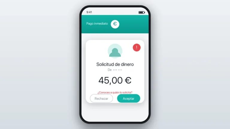 solicitud de dinero por Bizum en el móvil con aviso de posible estafa